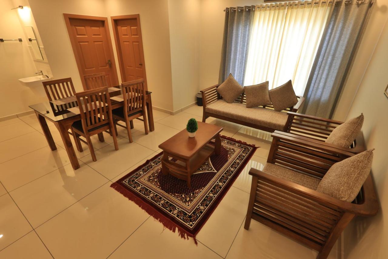 Castle Brook Residential Homestay 티루발라 외부 사진