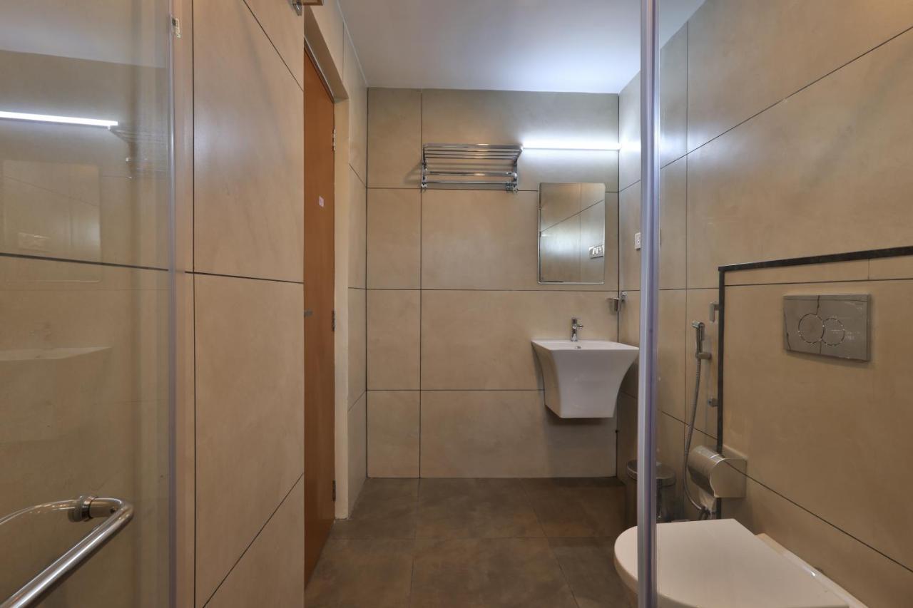 Castle Brook Residential Homestay 티루발라 외부 사진