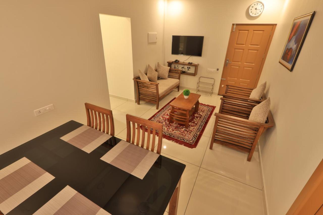 Castle Brook Residential Homestay 티루발라 외부 사진