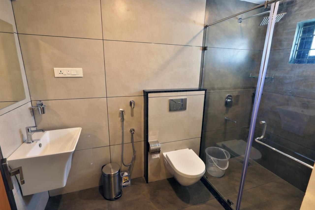 Castle Brook Residential Homestay 티루발라 외부 사진