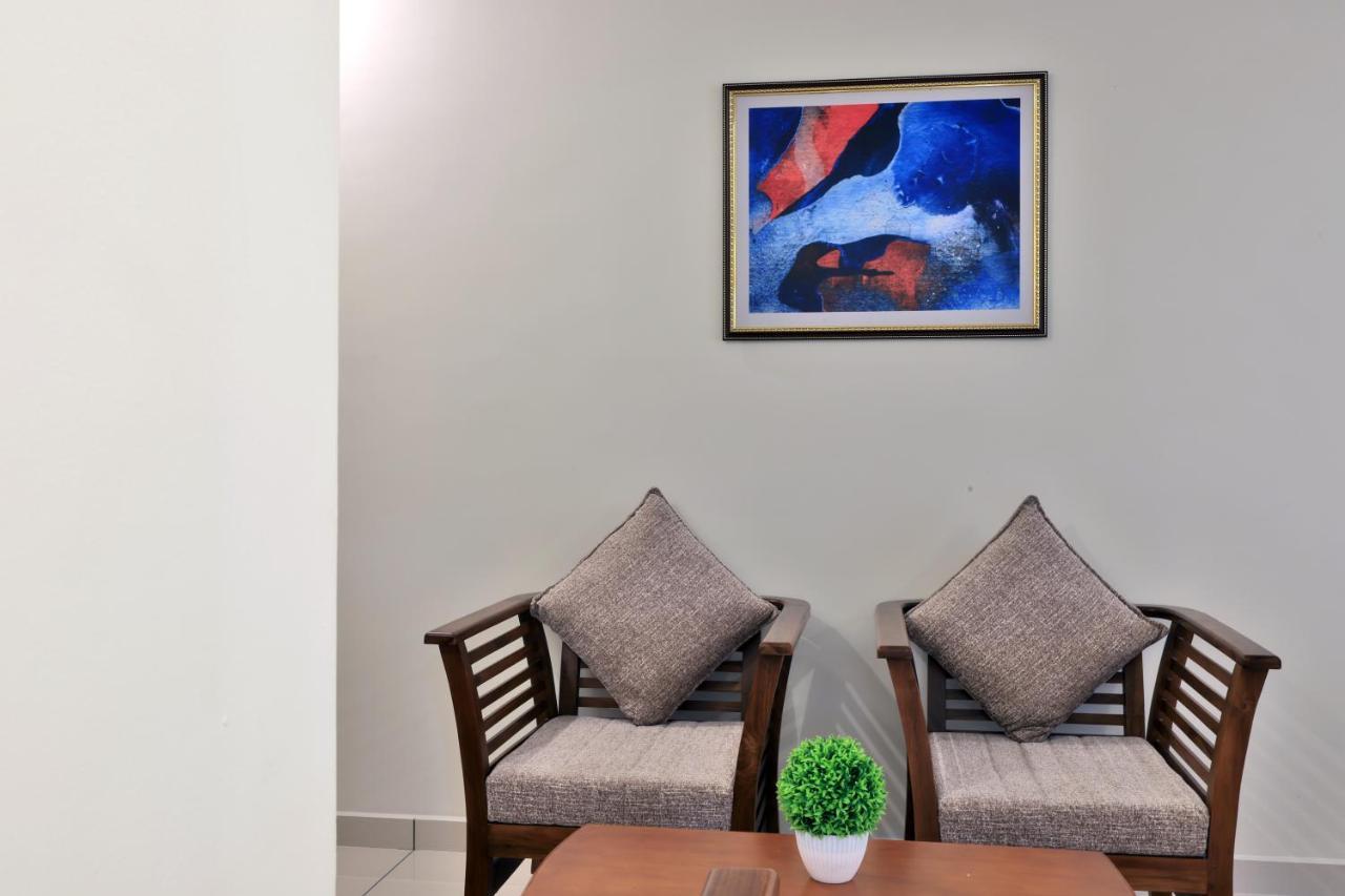 Castle Brook Residential Homestay 티루발라 외부 사진